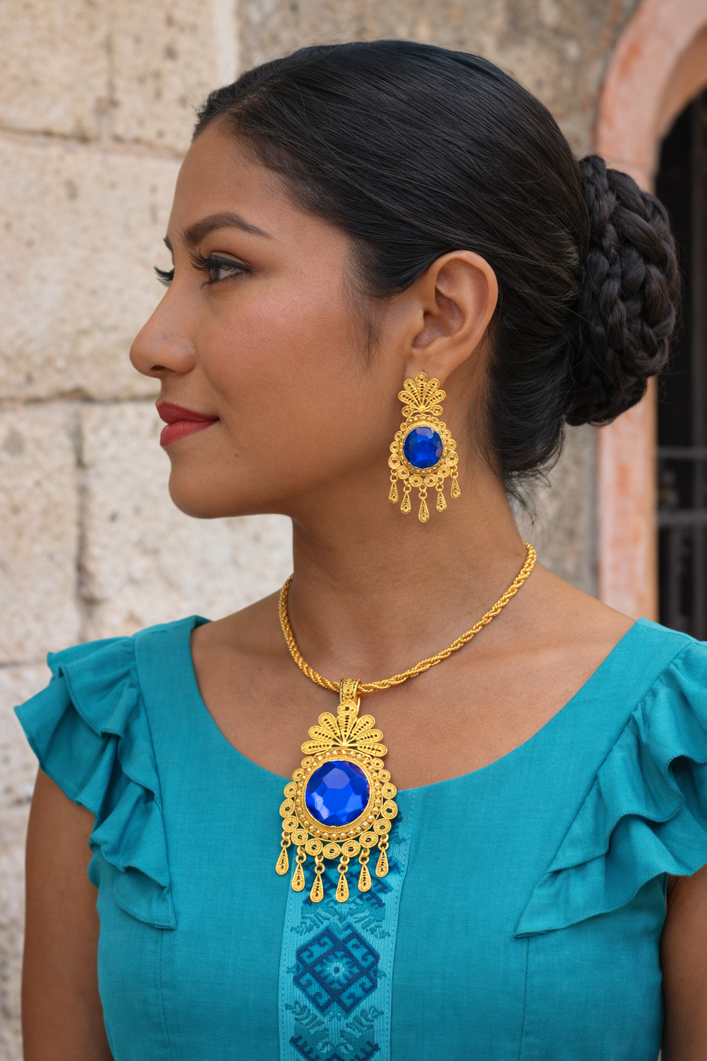 Juego de Collar y Aretes Filigrana con Piedra Azul