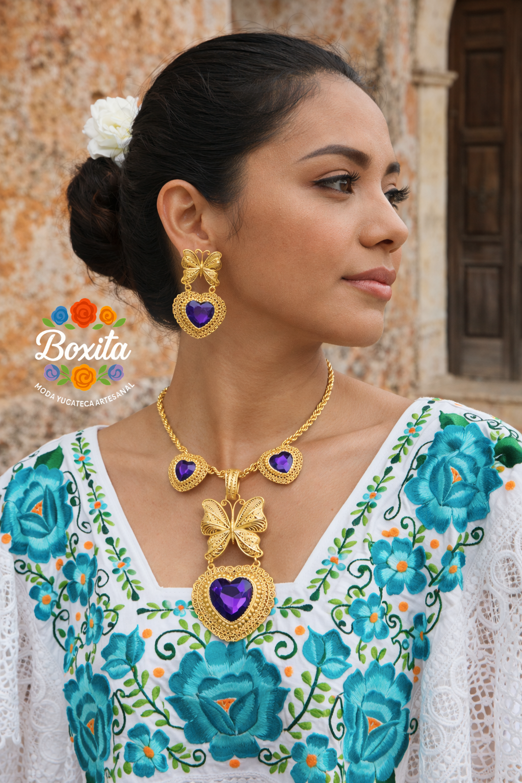 Juego de Collar y Aretes Mariposa con Corazón Violeta